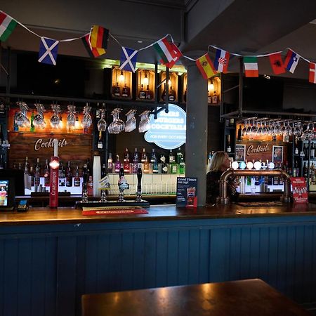 White Hart, Newmarket By Marston'S Inns Kültér fotó